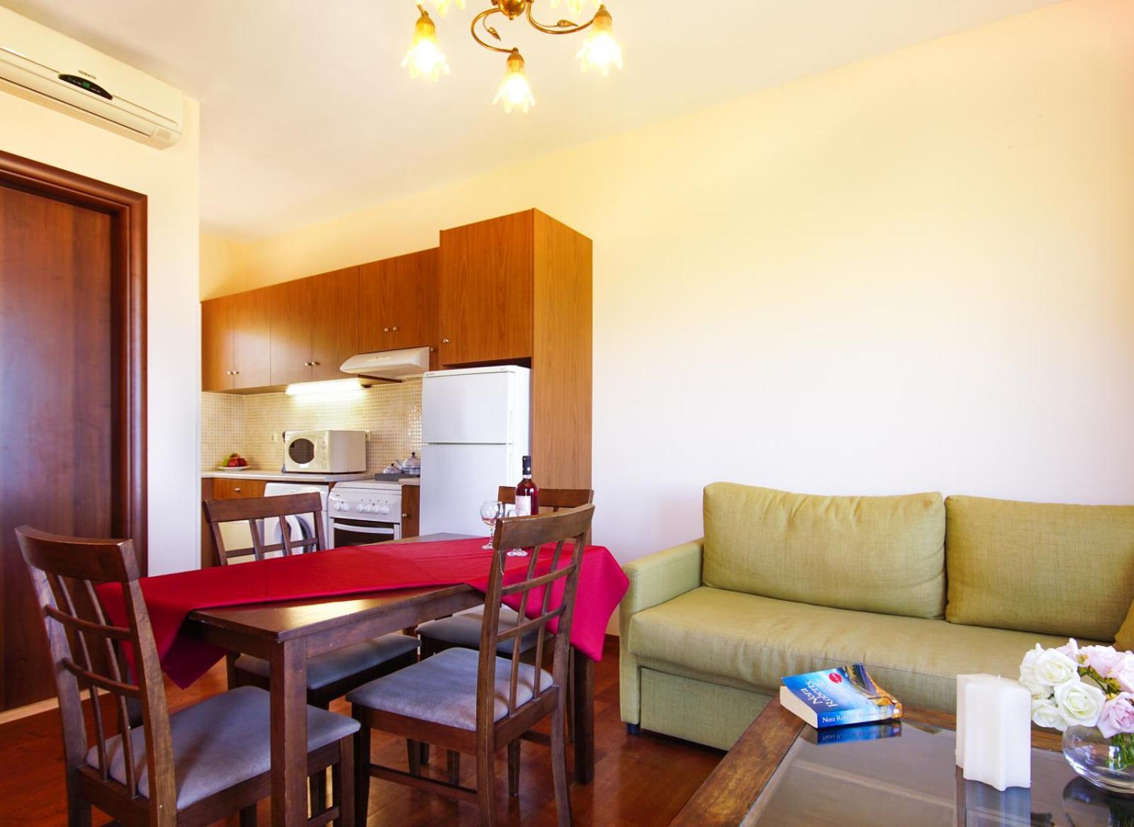 Molivos Sunset Apartments Митимна Экстерьер фото